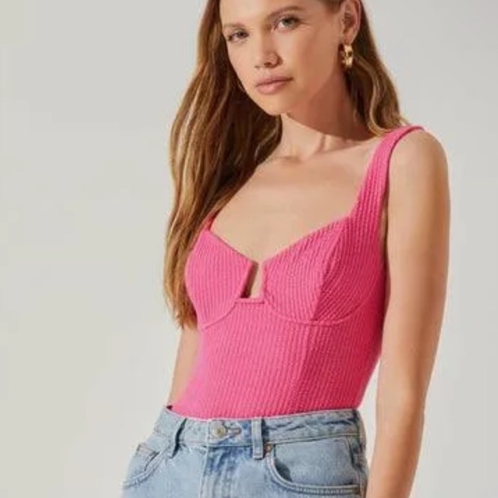 Astr the Label pink bodysuit